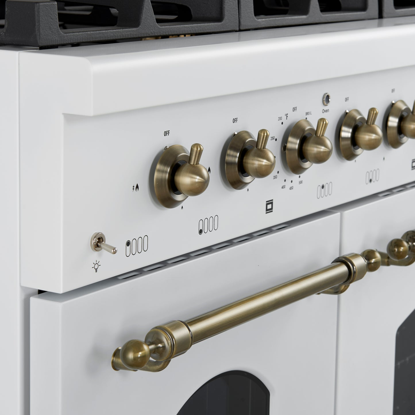 Forno Antico 48-Inch Dual Fuel Range, White with Antique Brass Finish, 8 Burners, 94,000 BTU, 5.5 cu.ft. Double Ovens & Griddle - Forno Appliances