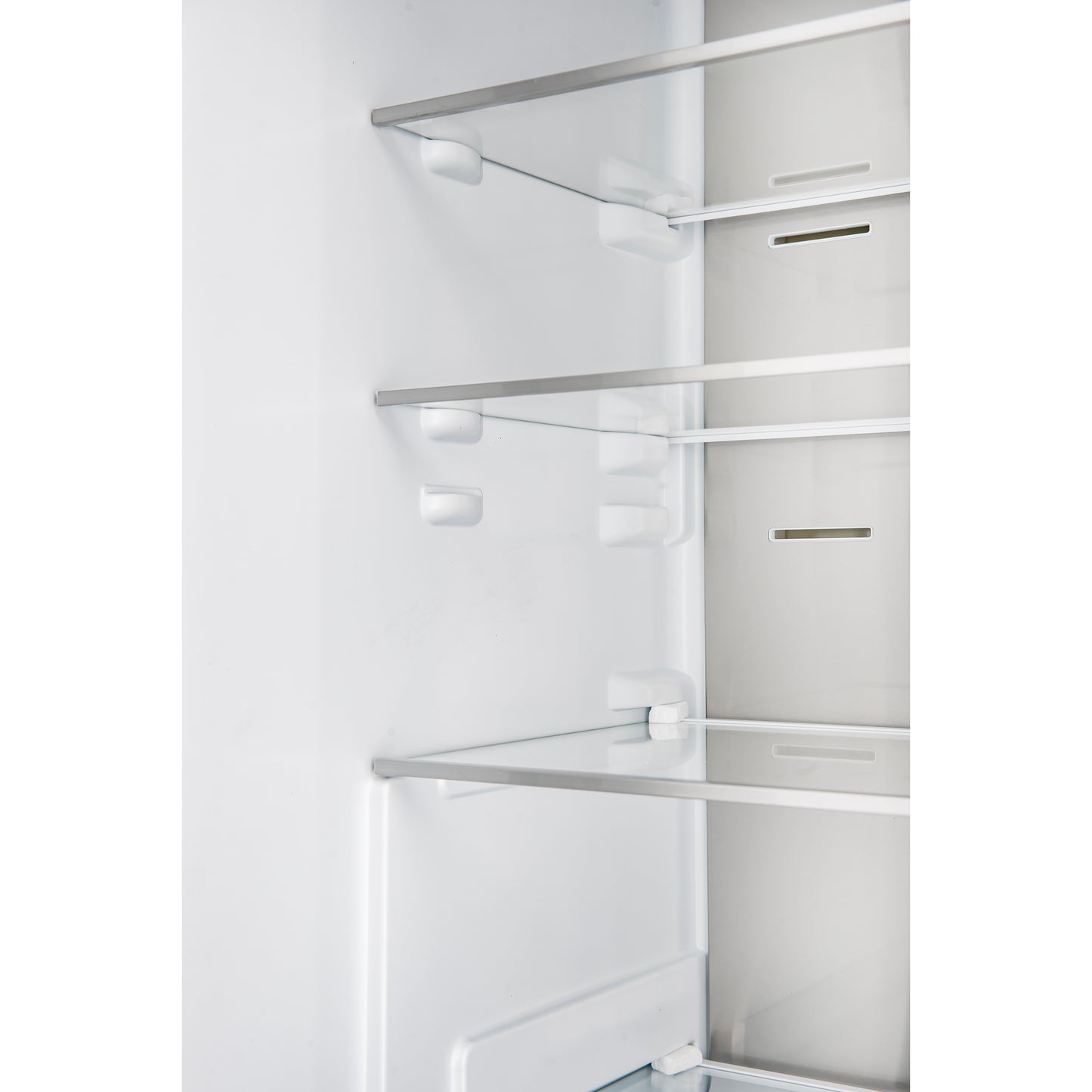 Custodia 24" Bottom Freezer, 10.3 cf., Left Swing, Ice Maker, Total No frost, Stainless Steel handles - Forno Appliances