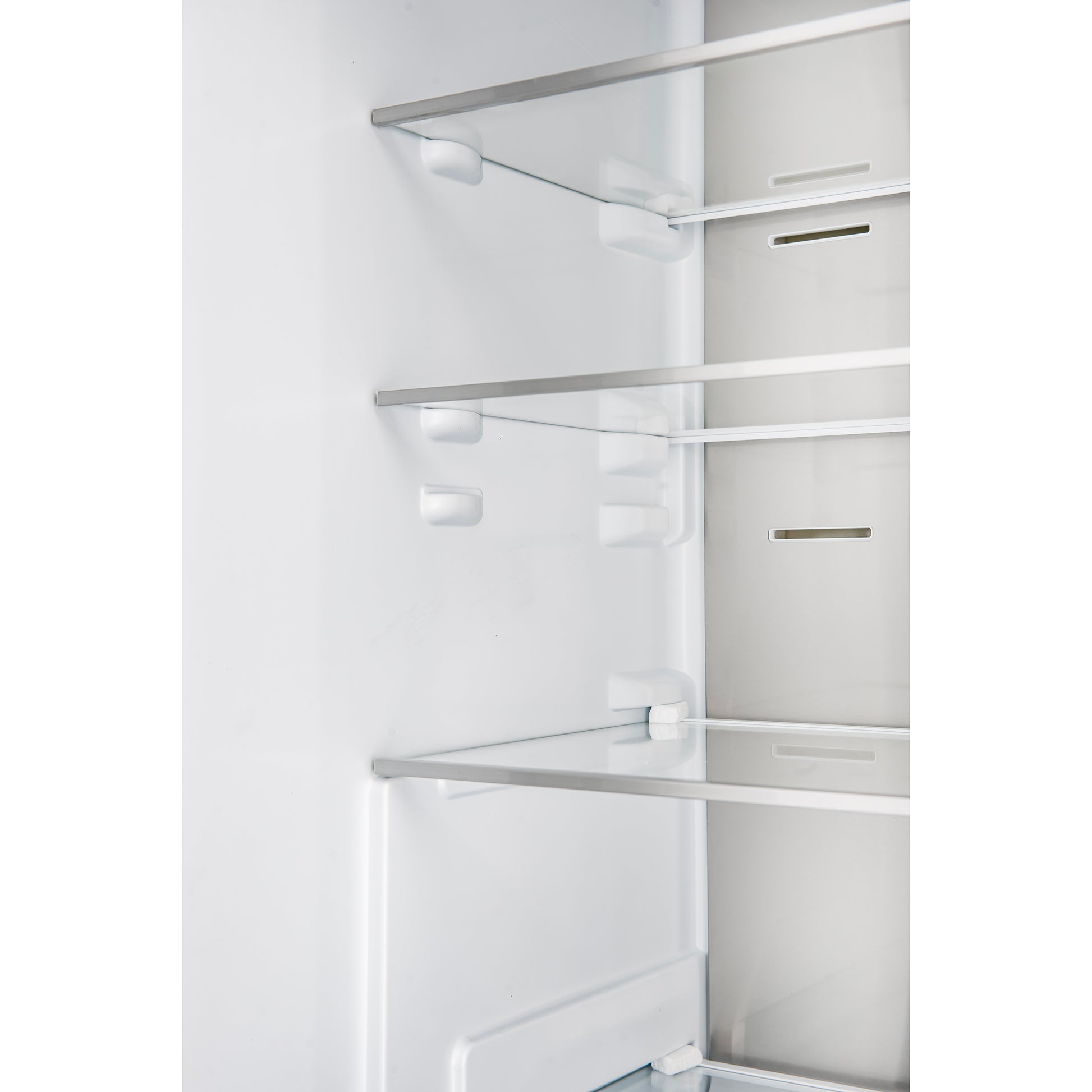 Custodia 24" Bottom Freezer, 10.3 cf., Left Swing, Ice Maker, Total No frost, Stainless Steel handles - Forno Appliances