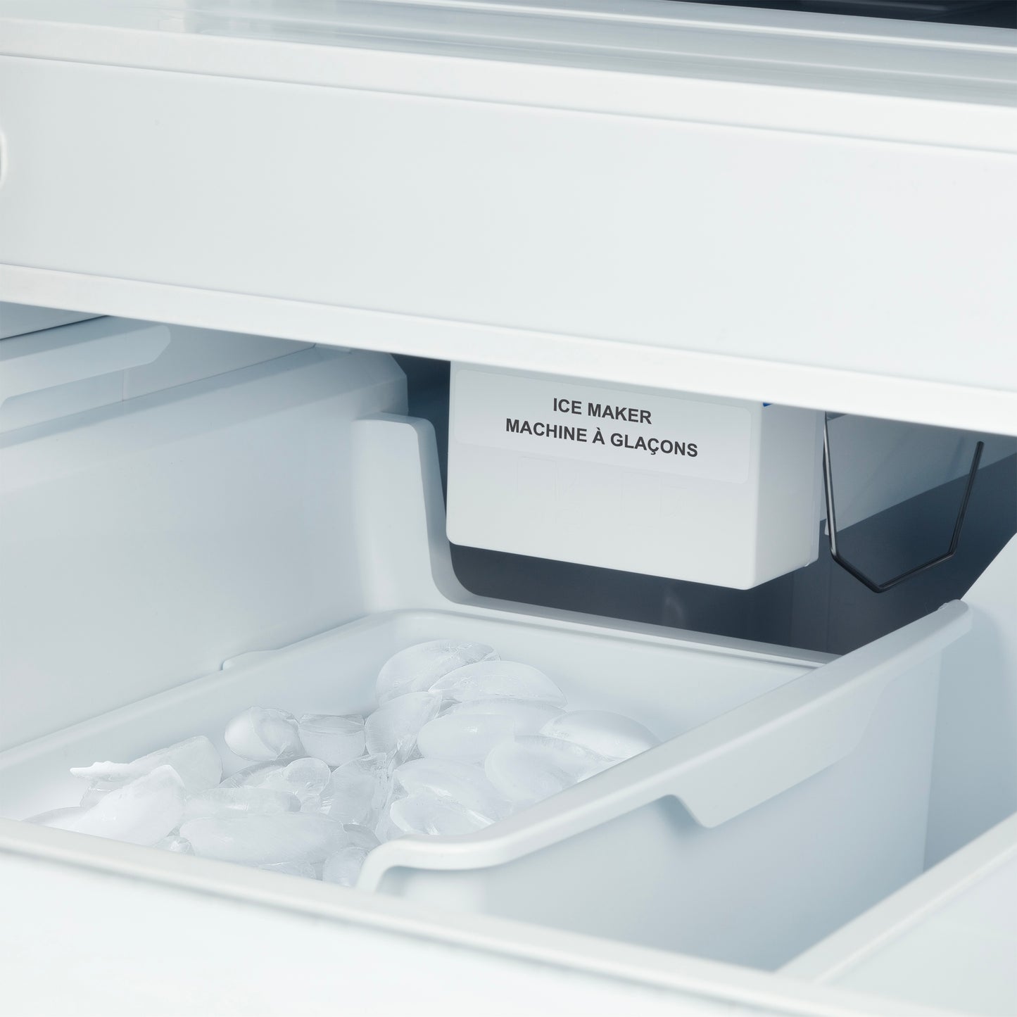 Refrigerador Forno Rivello de 36 pulgadas con puerta francesa en blanco con latón antiguo, dispensador de agua interno, hielo filtrado, estantes ajustables, certificación Energy Star
